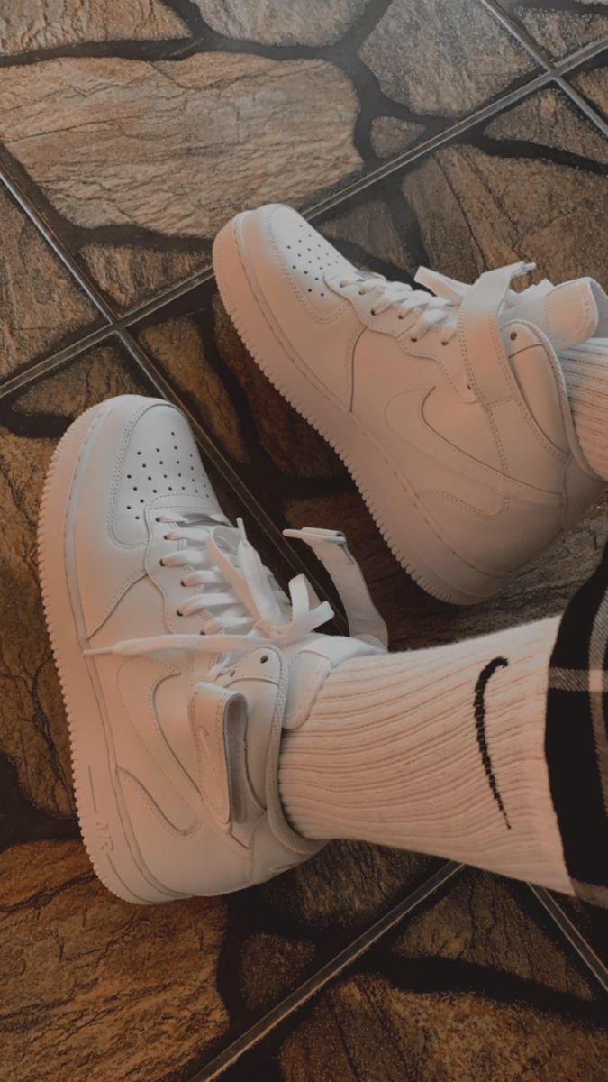 BOTA AF1 NIKE BLANCA