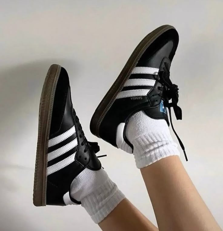ADIDAS SAMBA NEGRA HOMBRE Y DAMA