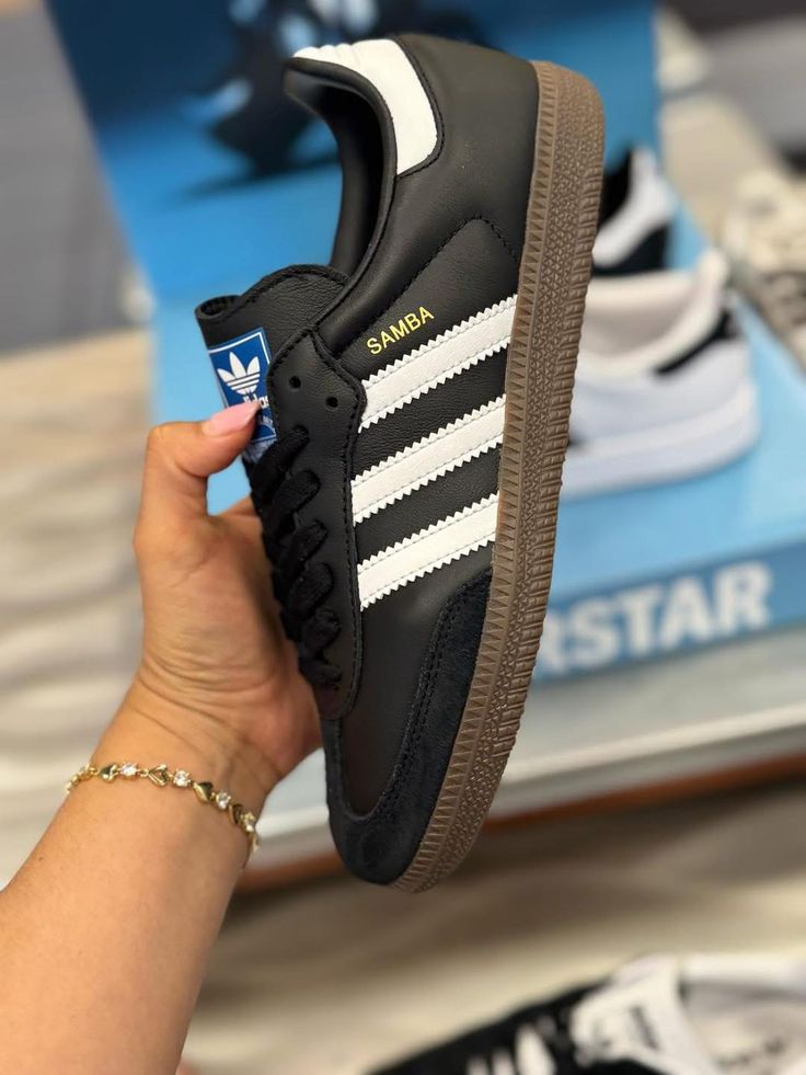 ADIDAS SAMBA NEGRA HOMBRE Y DAMA