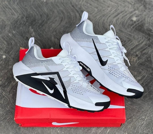 8100 NIKE TRAIL