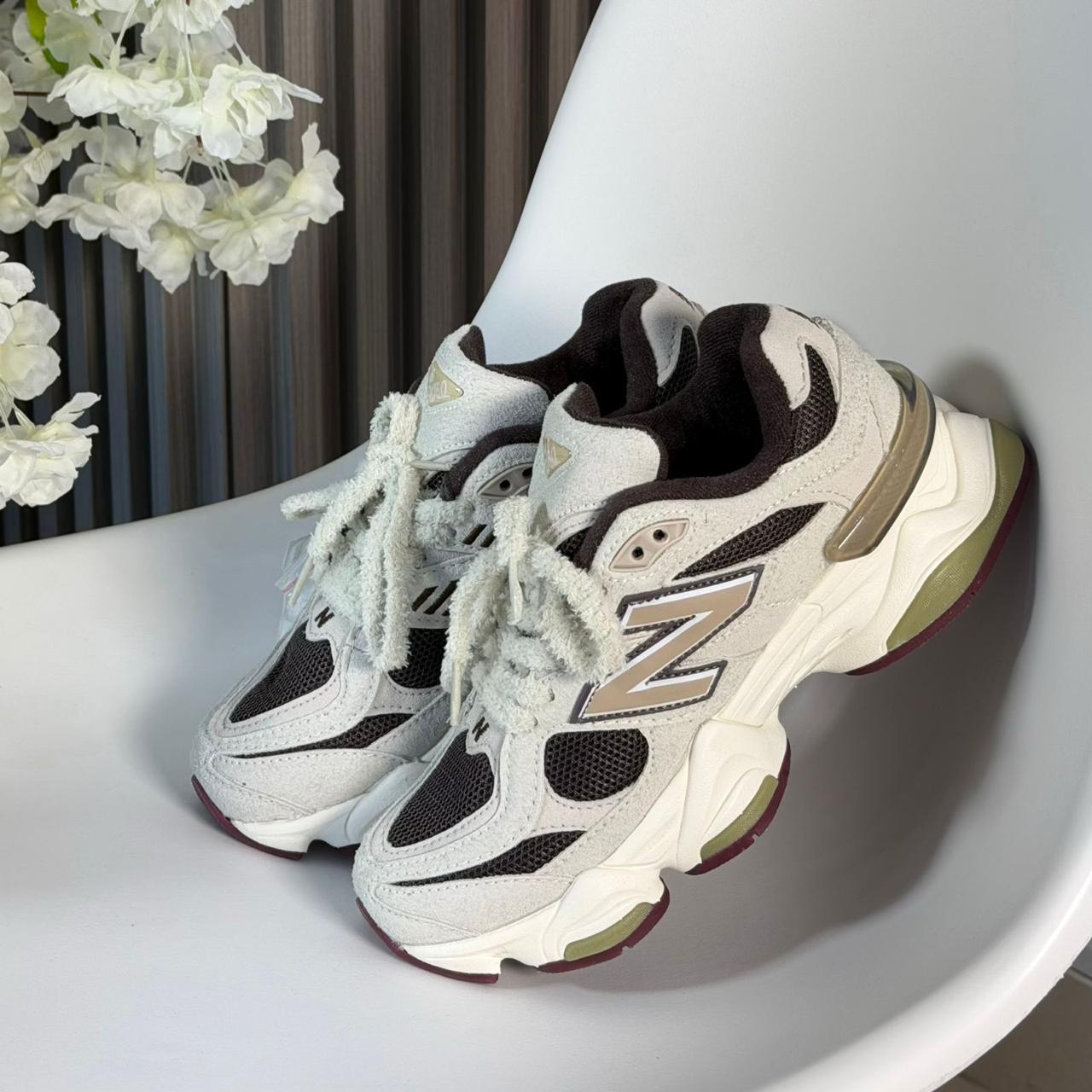 NEW BALANCE 9060 DAMA