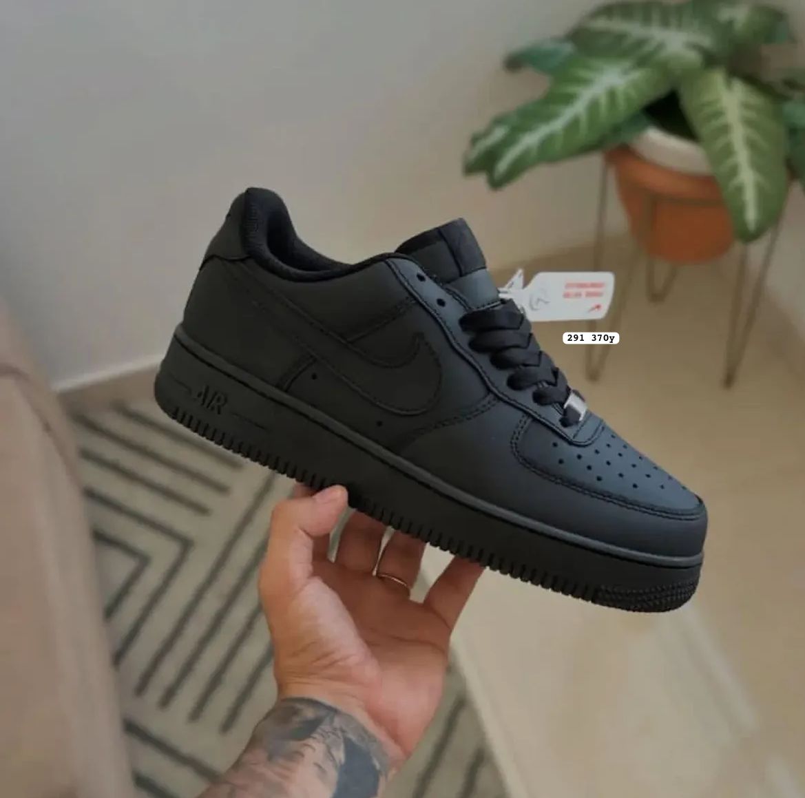 NIKE AF1