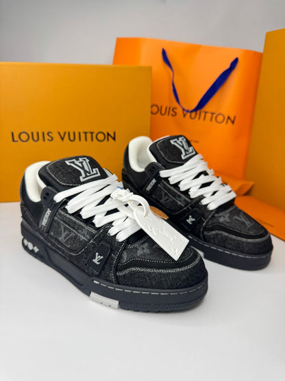 LV TRAINER PINK