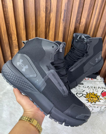BOTA UNDER MILITAR