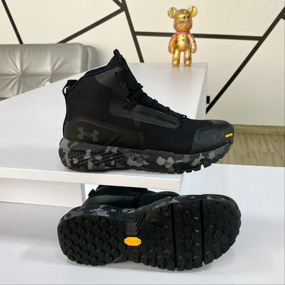 BOTA UNDER MILITAR