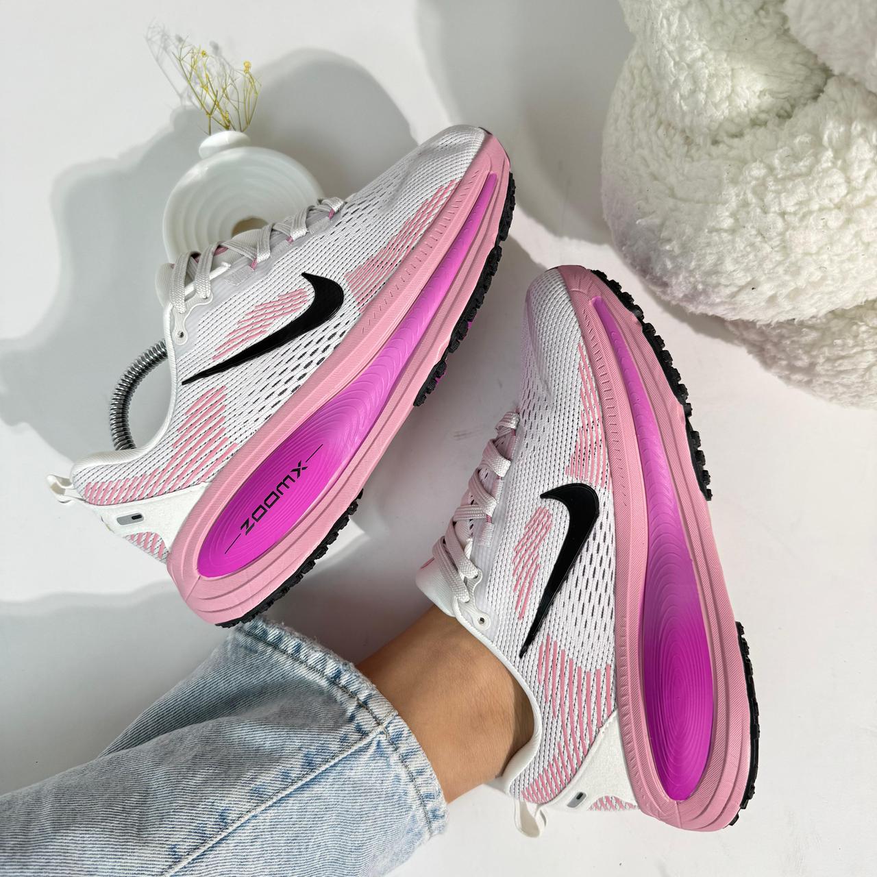 NIKE DAMA